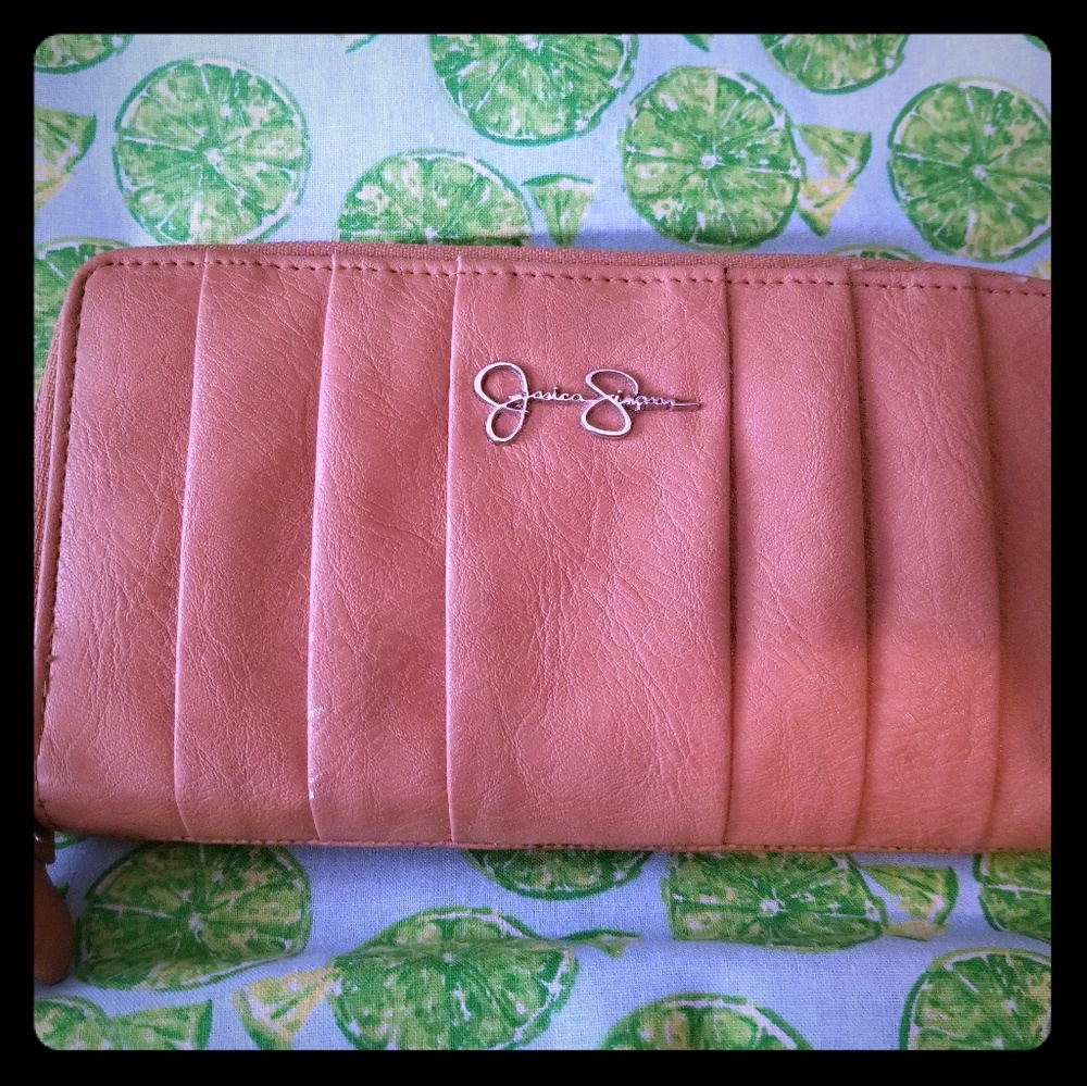 Jessica Simpson wallet